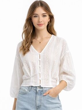 OAK + FORT White Cotton Eyelet Blouse Small V-Neck Button Front Lightweight Boho